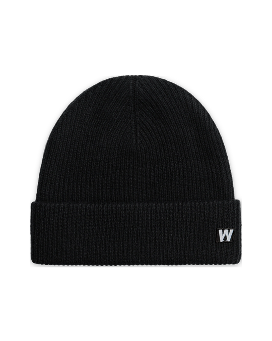 cashmere-sketchy-badge-beanie — float